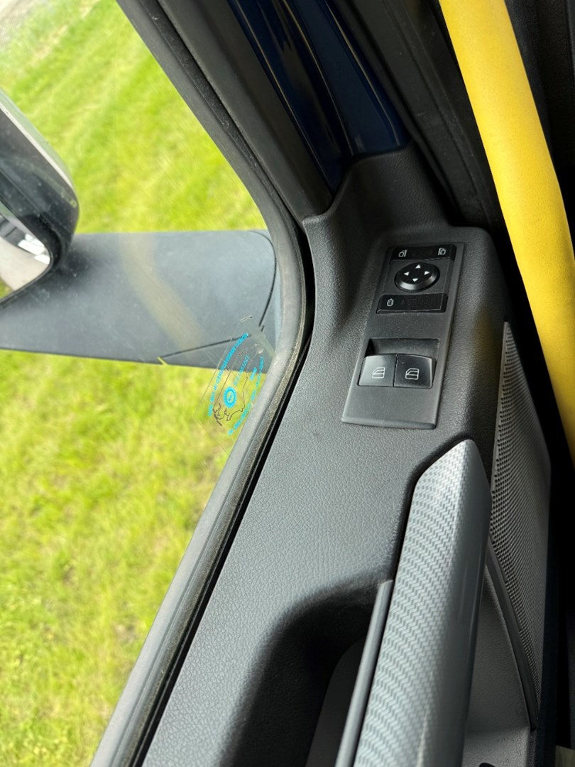 2019 FREIGHTLINER CASCADIA 113 - USED TRUCKS DAY CAB - image 13